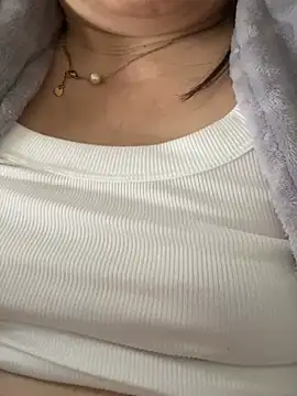 دردشة SweetMia36UK الجنسية المباشرة