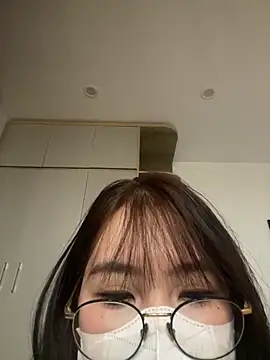 Your-Sunny Adlı Modelin Canlı XXX Sohbeti