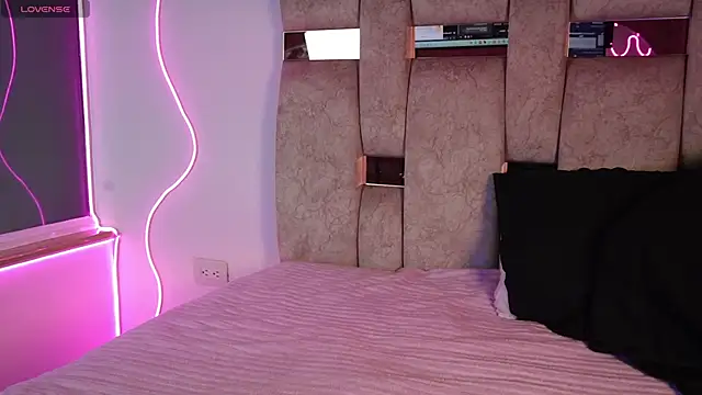 Petitte_Mussa live XXX chat