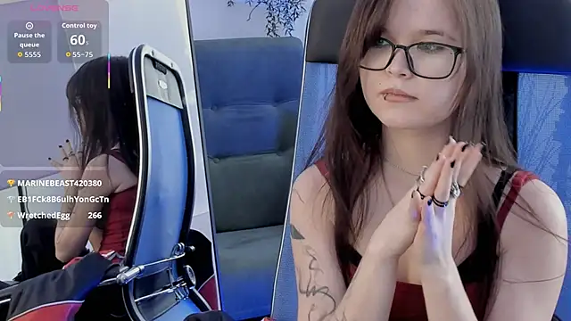 Elainebeness Chat XXX live