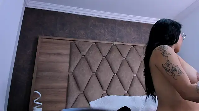 XXX chat uživo modela AnaiaClarck