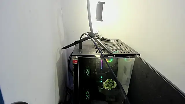 tony_mastercum Pertunjukan Webcam