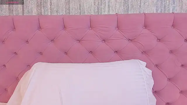 XXX chat uživo modela MiiaTauro