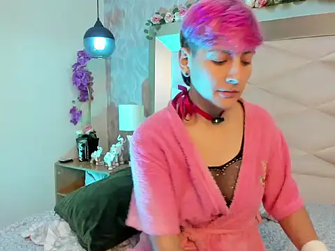 DannyRouds Adlı Modelin Canlı XXX Sohbeti