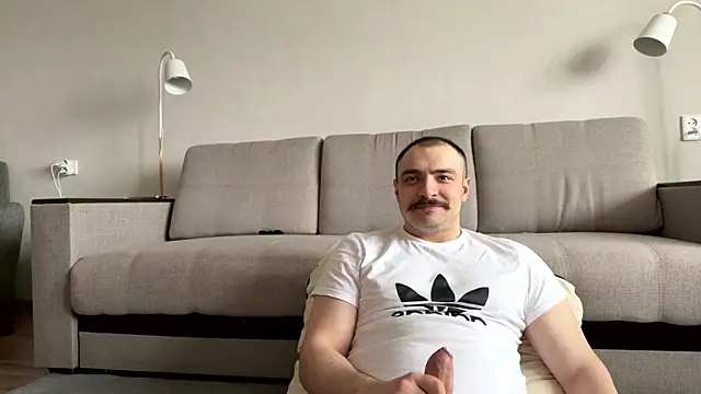 Love_plat1na's Live XXX Chat