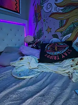 Cutiepiespanks: διαδικτυακό σόου στην κάμερα