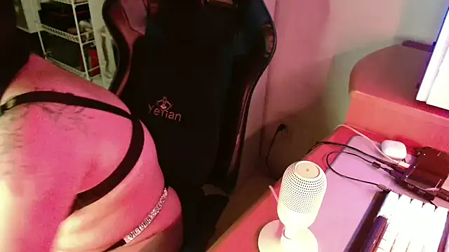 SmokyDee Chat XXX live