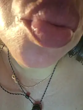 Chat +18 de Paulette-squirt ao vivo