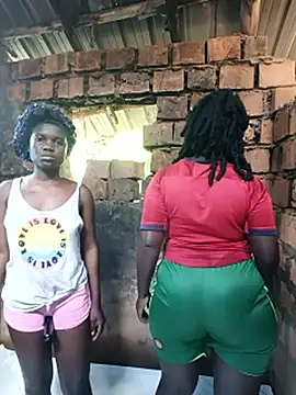 holygrail001のライブXXXチャット