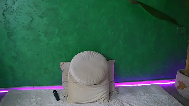 FoxieJulliaのライブXXXチャット