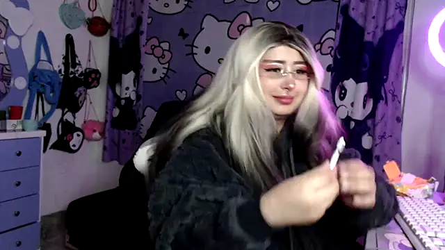 lussyevans24's Live XXX Chat