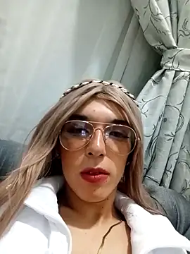 allison_pearzon Chat XXX in diretta