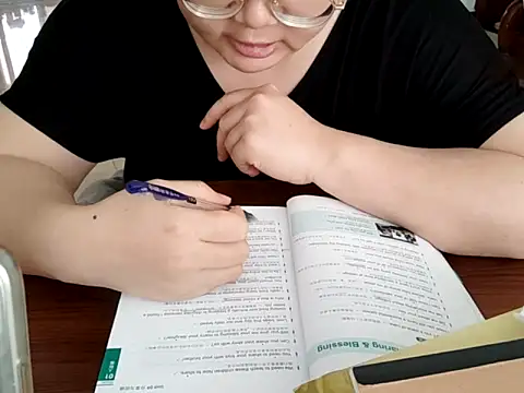 AngelwithEcup 现场XXX聊天