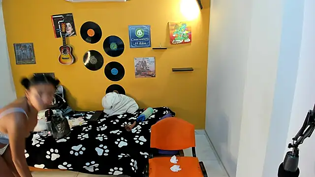 lilithevil32 লাইভ XXX চ্যাট