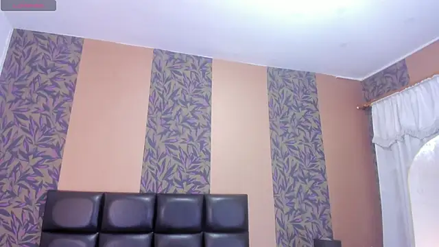 XXX chat uživo modela july_quinzel