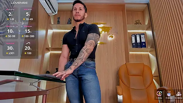 Pokazy przed kamerką – George_Diesell