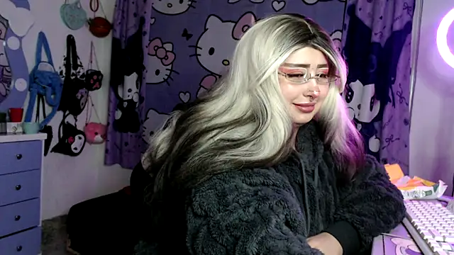 lussyevans24: онлайн-секс-чат