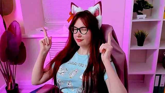 CarolGiggly: онлайн-секс-чат