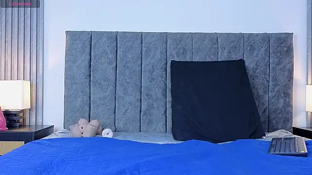 Liam_forest_ Show Webcam