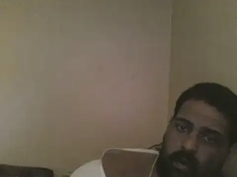 Show modela elpoop7305 na web-kameri