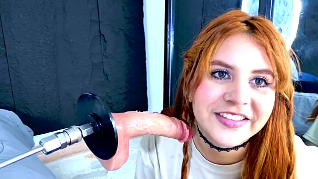 LizzyOlsen's Live XXX Chat