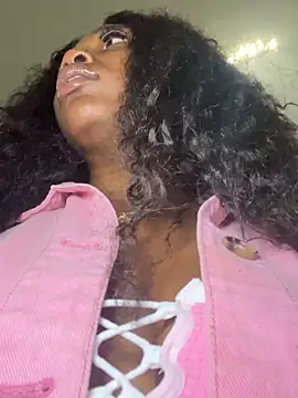 Chatroom XXX en direct de mochakaia