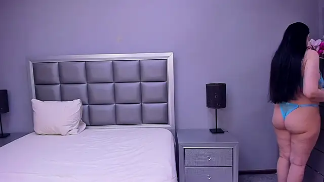 HellennSweet: онлайн-секс-чат