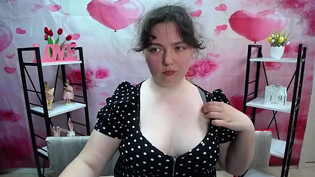 Chat +18 de NeonilaLisova ao vivo