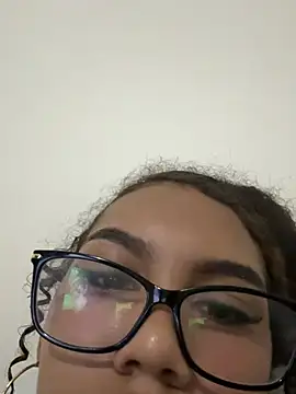 Chat +18 de luciagray1 ao vivo