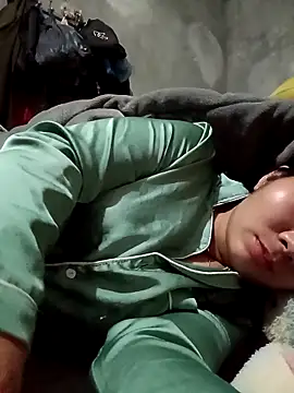 vangkt-cute Chat XXX in diretta