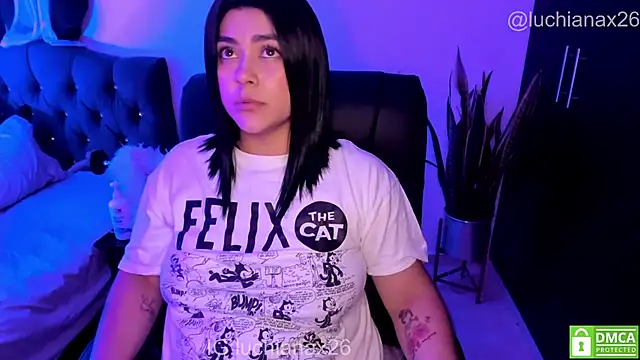 Chat XXX ao vivo de lucy26_