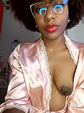 Chat XXX ao vivo de thaimy_