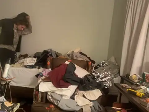 XanderOzzz webkamerás műsora