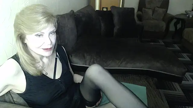 Pokazy przed kamerką – Sexy_Irene