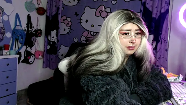 lussyevans24 即時 XXX 聊天