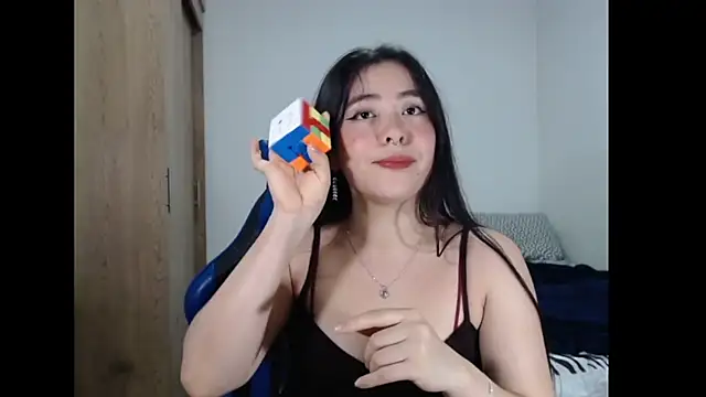 XXX chat uživo modela EloiseJun