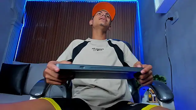 Show de Omen20_ na webcam