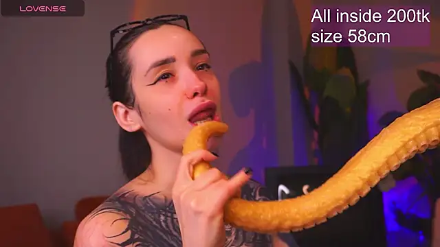 Онлайн чат XXX EvaCanton