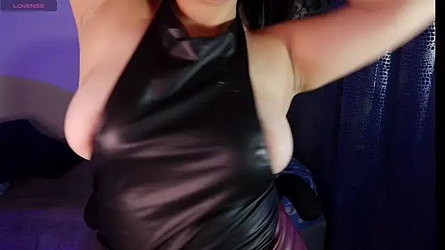 Онлайн чат XXX Scarlett_Laurent