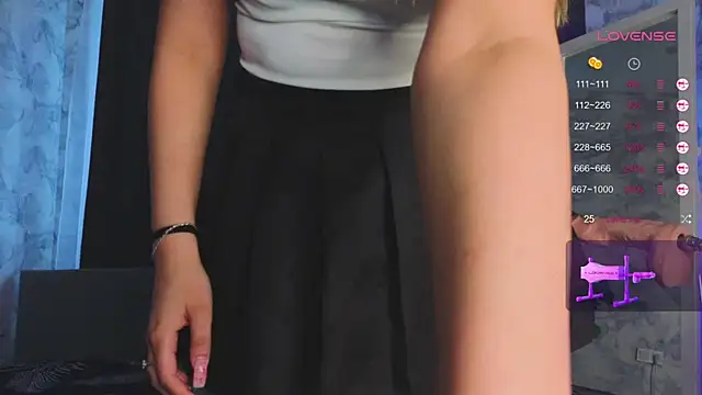 babykadrain's Live XXX Chat