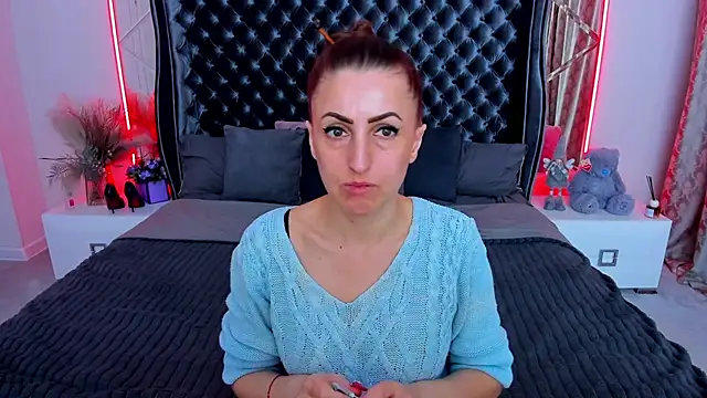 Pokazy przed kamerką – Rebecca_Diamond