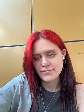 FoxyMood's Live XXX Chat