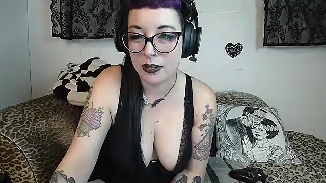 Missy-Dee Adlı Modelin Canlı XXX Sohbeti