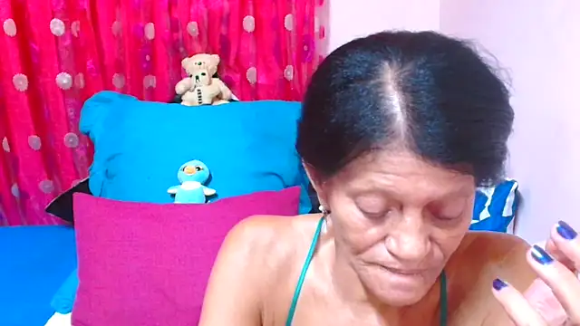 Webkamerová show SLUTTYROXY