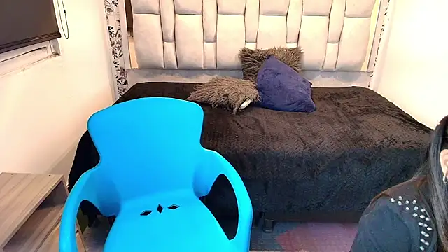 Keyla_Brunette_ Adlı Modelin Canlı XXX Sohbeti