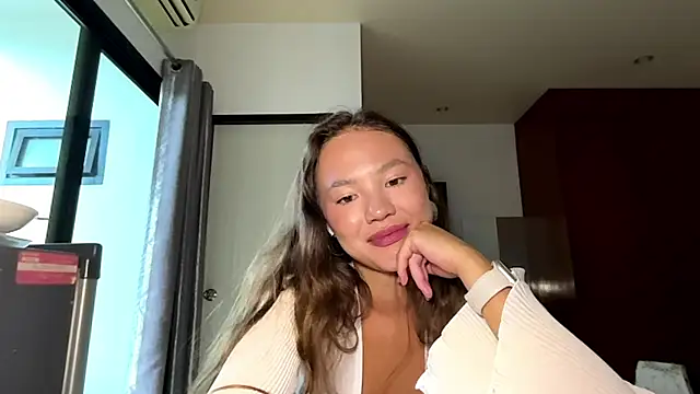 Pokazy przed kamerką – kamila_18_french