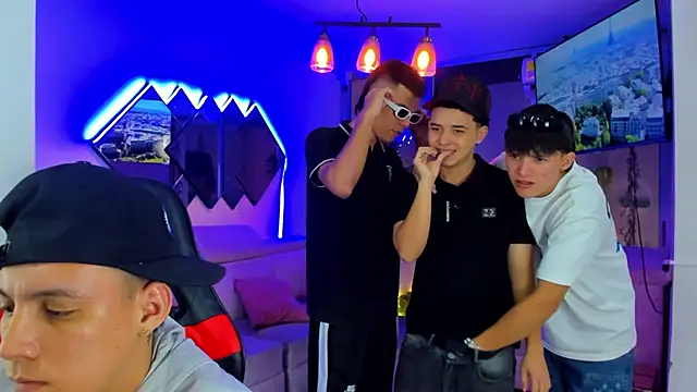 Houseofwarrios' Webcam Show