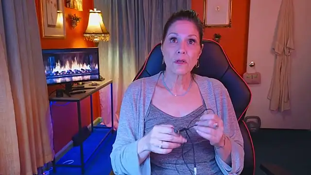 Jujutopian Live XXX chat