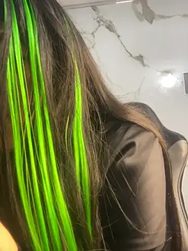 Chat XXX en directo de IsaDiiaz