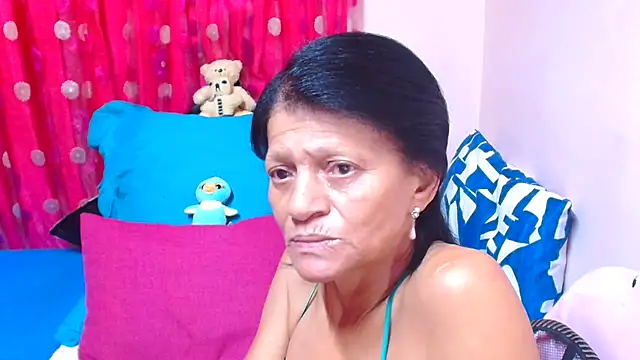 SLUTTYROXY 网络视讯表演